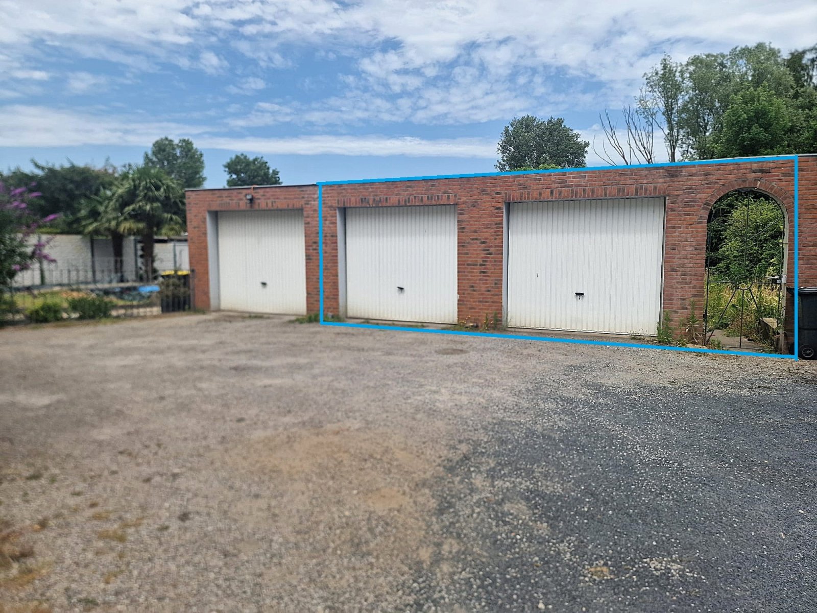 SANREALTY | Wohnoffensive - Doppelhaushälfte mit zwei Garagen und Garten in Eschweiler-Nothberg