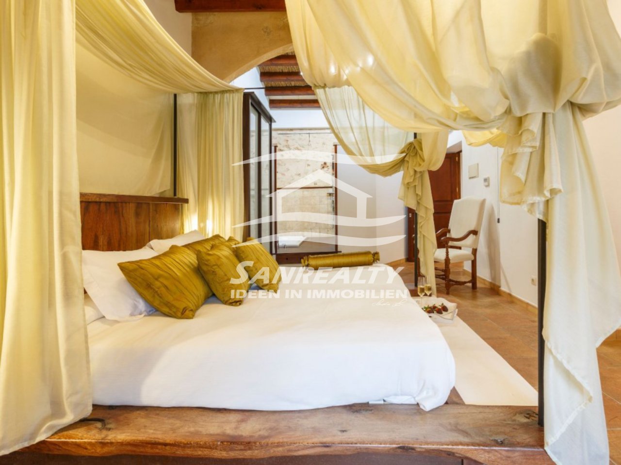 eines der schönen Hotelzimmer eines der schönen Hotelzimmer