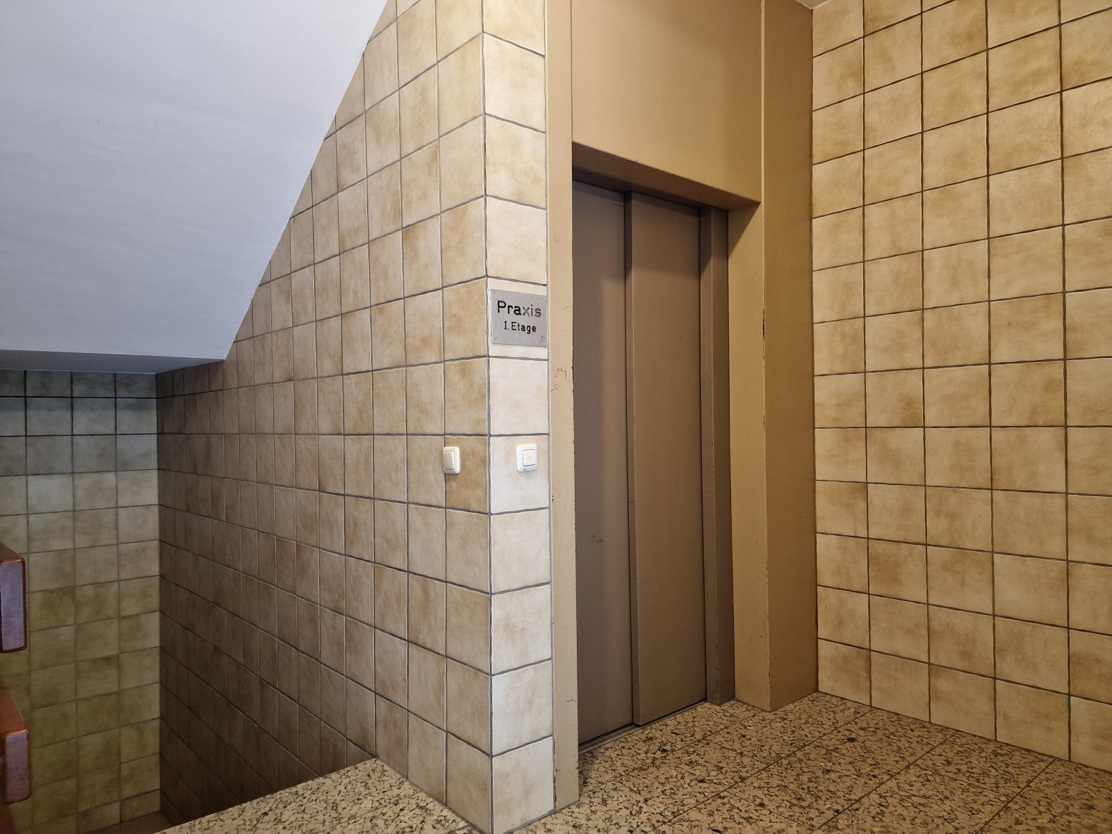 der praktische Personenaufzug