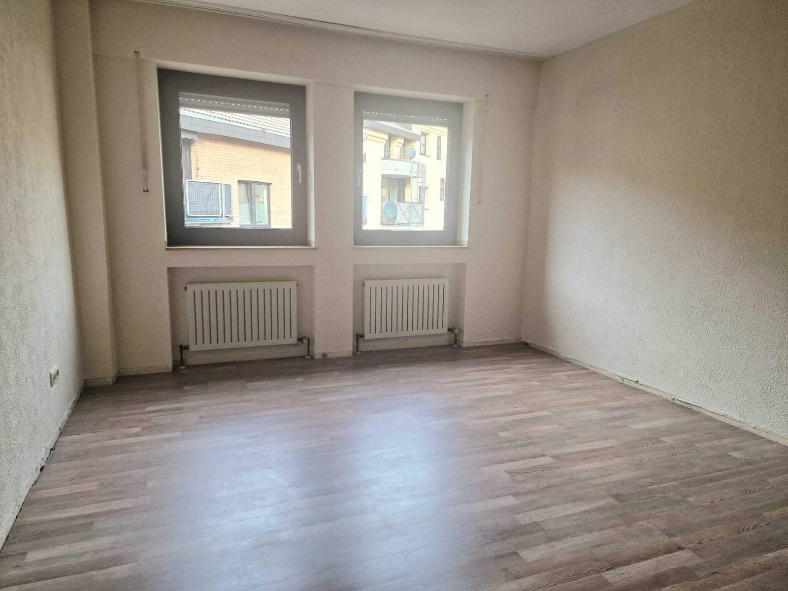 das rückwärtige Schlafzimmer das rückwärtige Schlafzimmer