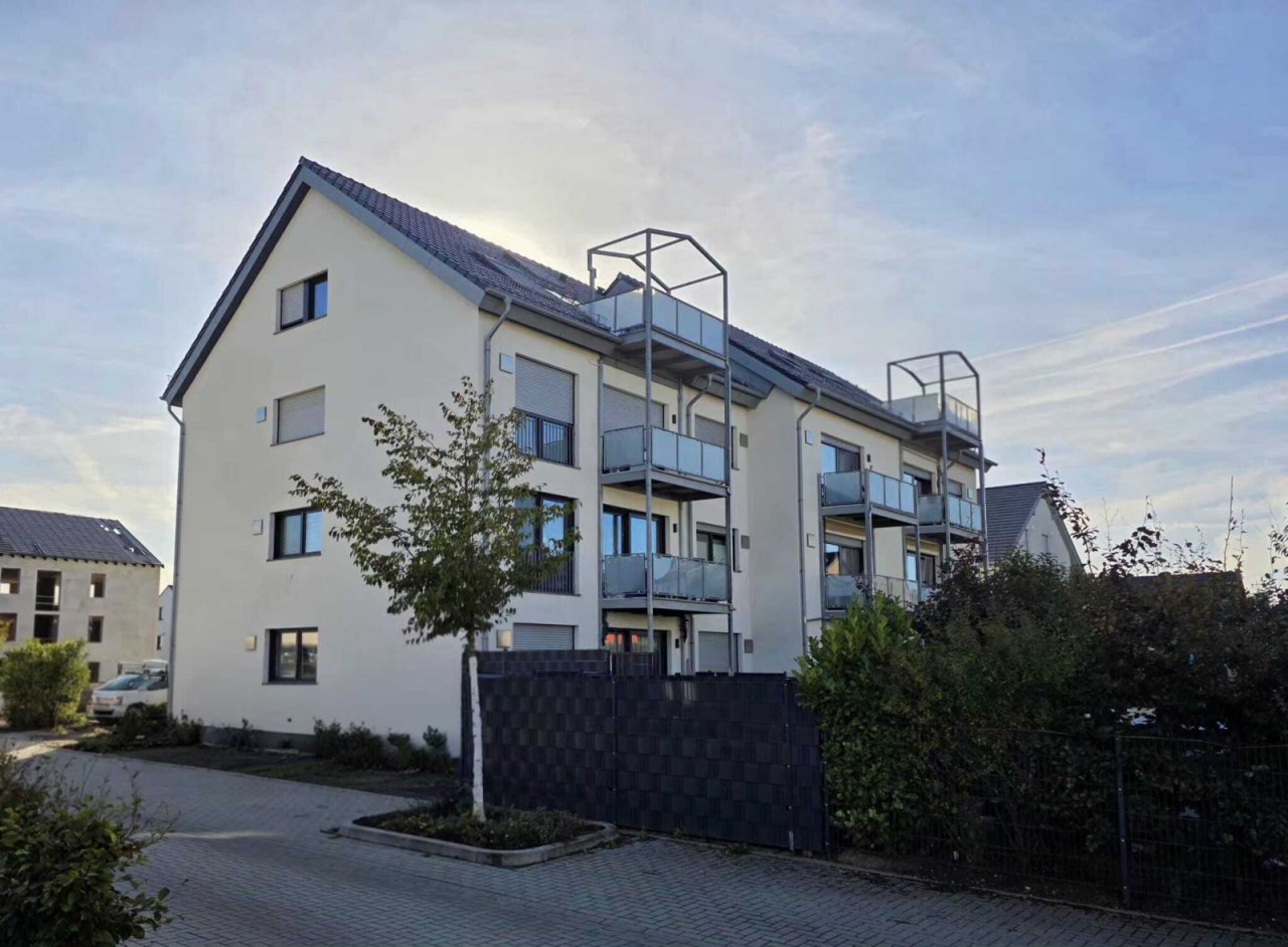 eine rückwärtige Ansicht der Immobilie