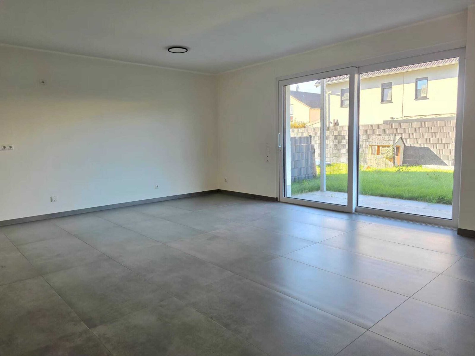 der gegenläufige Blick mit Terrassenausgang